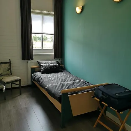 Bed & Breakfast Den Hulst *