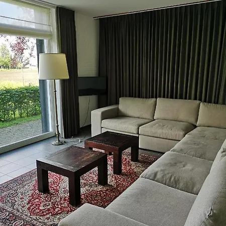 Bed & Breakfast Den Hulst