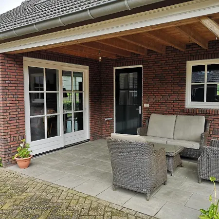 Bed & Breakfast Den Hulst